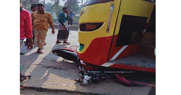 ভালুকায় বাস চাপায় দুই মোটর সাইকেল আরোহী নিহত