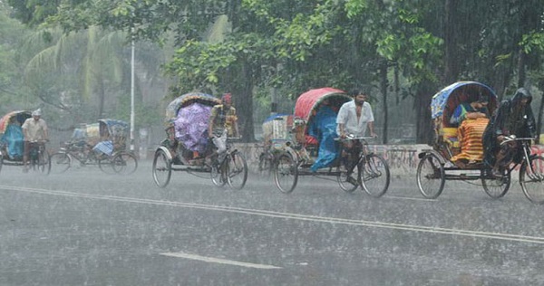 সারাদেশে হালকা থেকে মাঝারি বৃষ্টির সম্ভাবনা