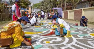 মুজিব শতবর্ষ ও সুবর্ণ জয়ন্তীতে গাইবান্ধায় বিশ্বের দীর্ঘতম আলপনা উৎসব