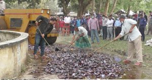 কুড়িগ্রামে বিপুল পরিমাণ ফেন্সিডিল ধ্বংস