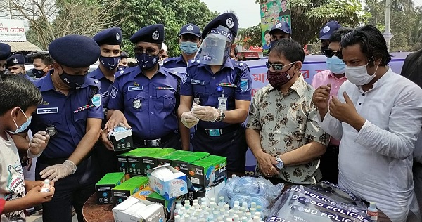 জনসচেতনতায় রাজবাড়ী জেলা পুলিশের ক্যাম্পেইন