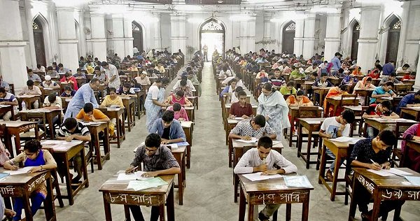 পেছাতে পারে ঢাবির ভর্তি পরীক্ষা