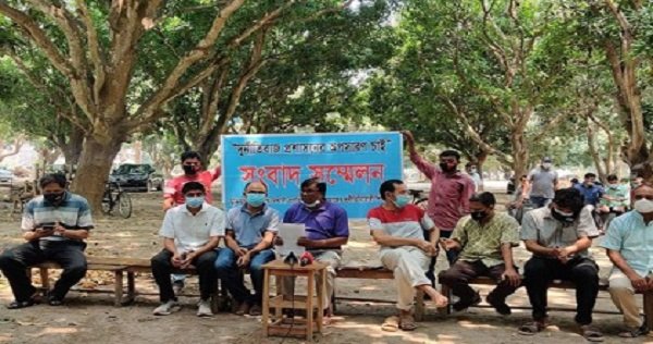 শেষ সময়ে অবৈধ কাজ বৈধ করতে মরিয়া রাবি উপাচার্য