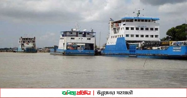 ফেরি বন্ধ: শিমুলিয়া-বাংলাবাজারে যানবাহনের দীর্ঘ সারি