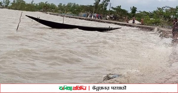 খুলনায় ঘূর্ণিঝড় ইয়াসের প্রভাবে ঝড়ো হাওয়া ও বৃষ্টি হচ্ছে