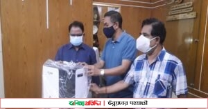 ঠাকুরগাঁও সদর হাসপাতালে অক্সিজেন কনসেন্ট্রেশন মেশিন দিলেন মির্জা ফখরুল