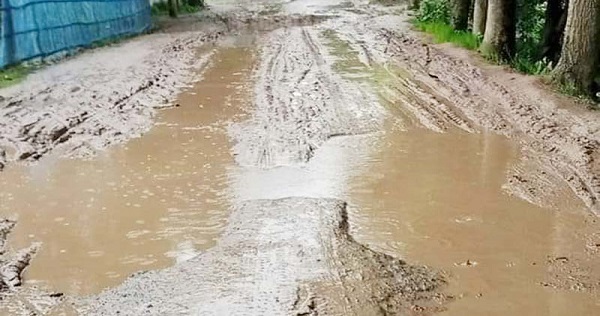 রাজবাড়ী সদরে রাস্তার বেহাল অবস্থা, দুর্ভোগে হাজারো মানুষ