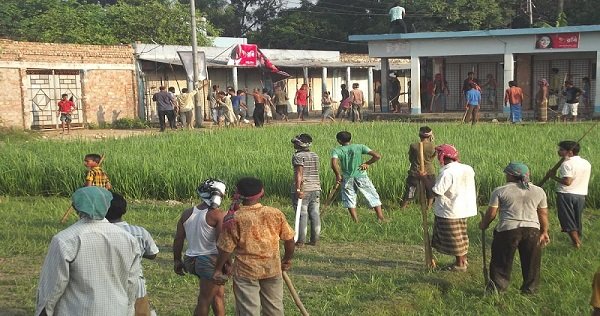 ব্রাহ্মণবাড়িয়ায় খেলার মাঠে ঢুকে গেল গরু, সংঘর্ষে আহত ২০