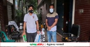 ফুলবাড়ীতে হটলাইনে ফোন দিলেই পৌঁছে  যাবে  অক্সিজেন সিলিন্ডার