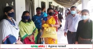 কুড়িগ্রামে তৃতীয় লিঙ্গ পরিবারে খাদ্য সামগ্রি বিতরণ