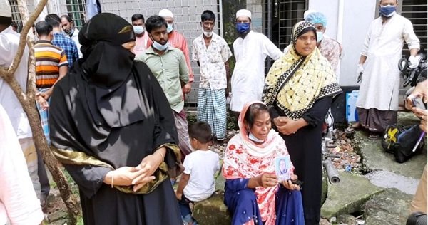 রূপগঞ্জ ট্রাজেডি : মরদেহ নিতে ঢামেকে স্বজনদের অপেক্ষা