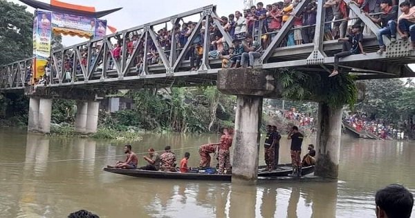 ফরিদপুরে ব্রীজ থেকে নদীতে লাফ দিয়ে মাদ্রাসা ছাত্র নিখোঁজ