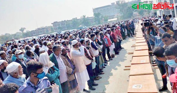 অভিযান-১০ লঞ্চে অগ্নিকান্ডে নিহত ৩০ জনের জানাজায় মানুষের ঢল