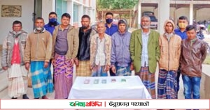 কুড়িগ্রামে জুয়ার ৫০ হাজার টাকাসহ ৯ জুয়াড়ি আটক