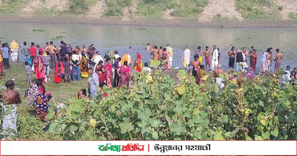 টাঙ্গাইলে ঐতিহ্যবাহী ডুবের মেলা অনুষ্ঠিত