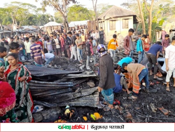 কোটালীপাড়ায় আওয়ামী লীগের কার্যালয়সহ ১৭টি দোকান পুড়ে ছাই