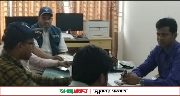 মেহেরপুরে সড়ক ও জনপথ বিভাগে দুদকের অভিযান