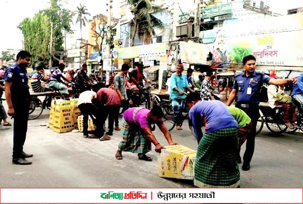 সাতক্ষীরায় যানজট নিরসনে তৎপর জেলা ট্রাফিক বিভাগ