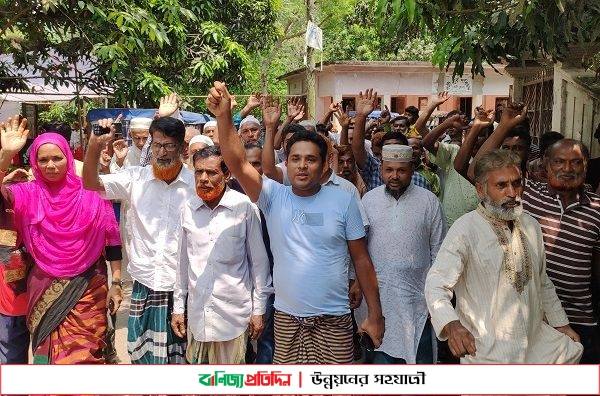 ব্রাহ্মণবাড়িয়ায় পিতা-পুত্রের অপকর্মে অতিষ্ঠ পাঁচ গ্রামবাসী