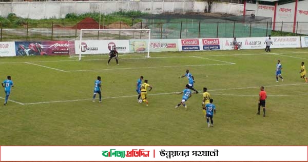 বাংলাদেশ প্রিমিয়ার ফুটবল লীগে বারিধারা-রহমতগঞ্জ ম্যাচ ড্র