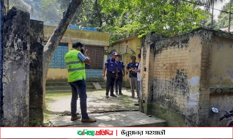 সিরাজগঞ্জে শিক্ষকের বাড়িতে বোমা রেখে মোবাইলে হুমকি!