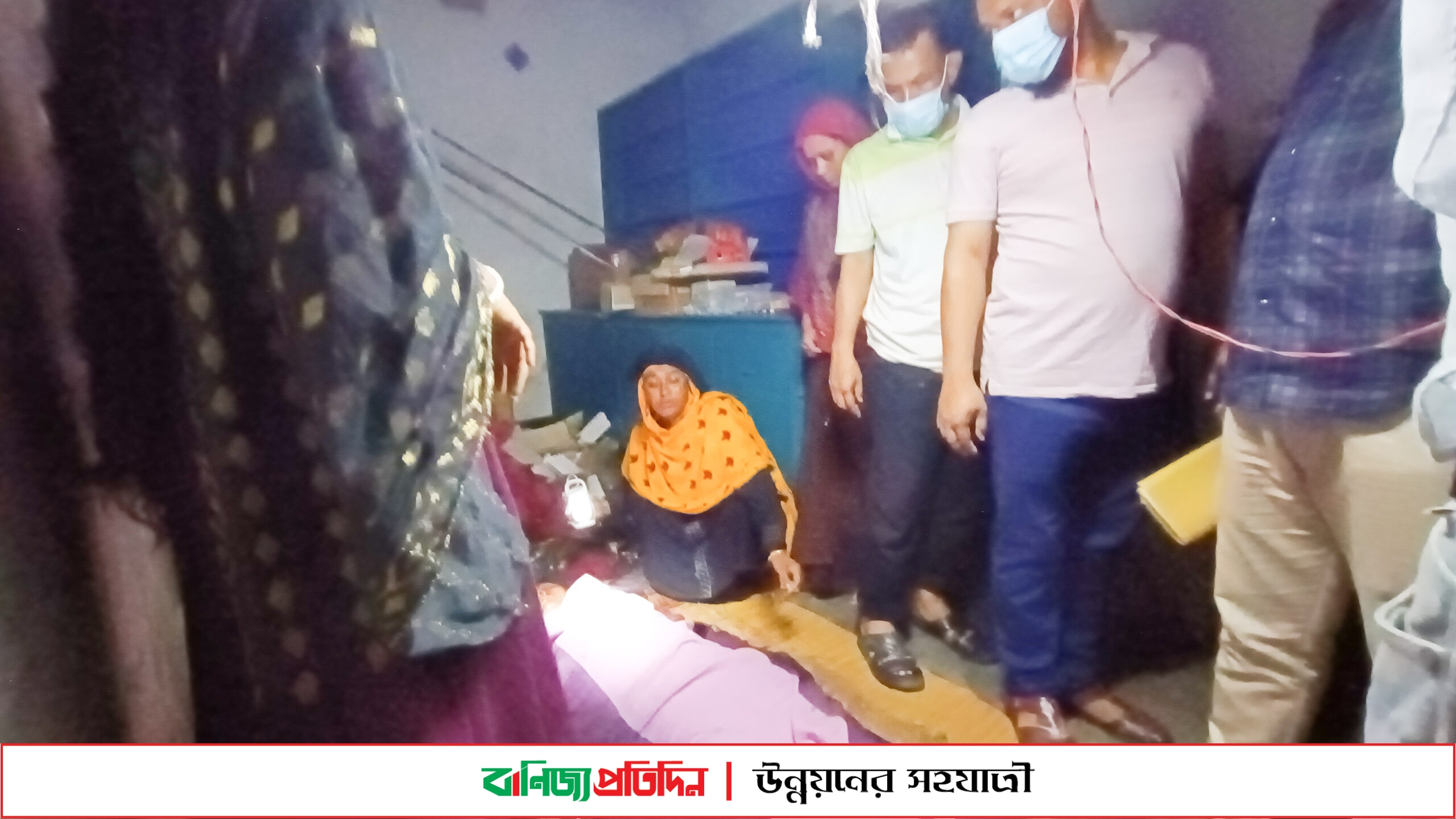 জীবননগরে বাসার সিঁড়ি থেকে গৃহবধূর রক্তাক্ত লাশ উদ্ধার