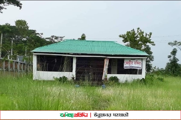 বশেমুরবিপ্রবিতে পুরোহিত ছাড়াই চলছে সনাতন ধর্মীয় আচার- অনুষ্ঠান