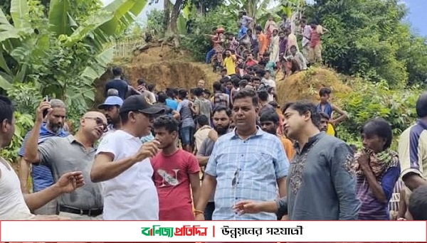 শ্রীমঙ্গলে চা বাগানে মাটিচাপায় চার নারীর মৃত্যু