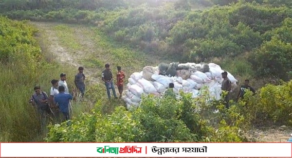 ঈশ্বরদীতে কোটি টাকার বিপুল পরিমাণ মাদক আলামত ধ্বংস 