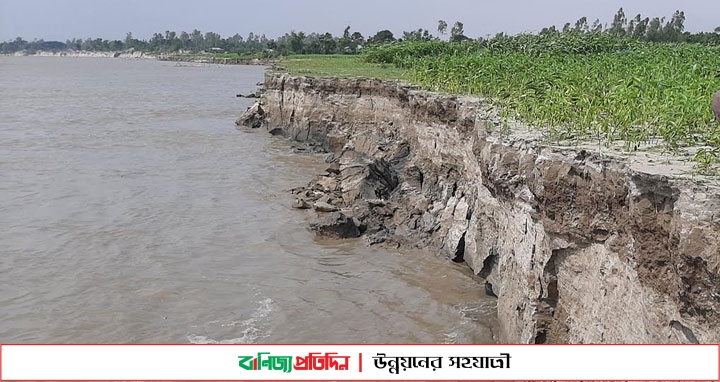 সিরাজগঞ্জে অসময়ে যমুনায় পানি বৃদ্ধি