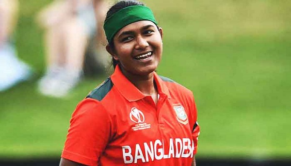 অভিষেক ম্যাচেই ফারিহা তৃষ্ণার হ্যাটট্রিক