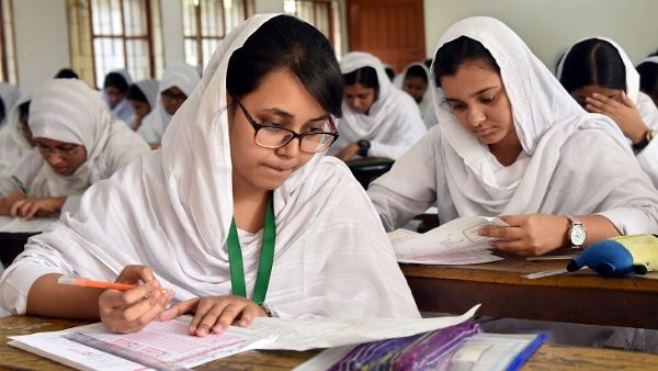 ঝরে পড়েছে অটোপাস পাওয়া ২৩ শতাংশ শিক্ষার্থী