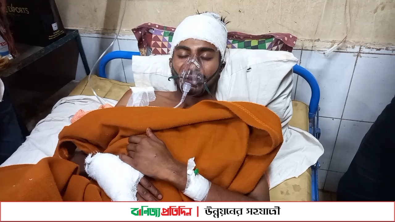 লক্ষ্মীপুরে সাবেক ছাত্রলীগ নেতাকে কুপিয়ে হত্যার চেষ্টা