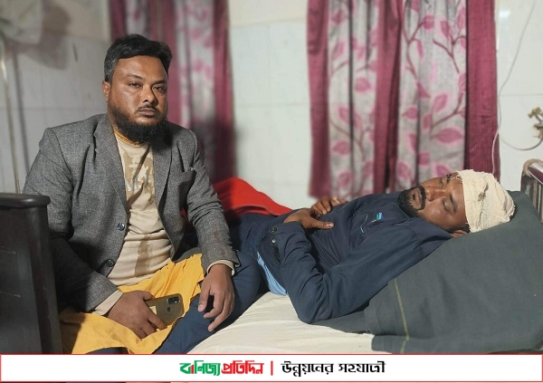 কুড়িগ্রামে দুর্বৃত্তদের মারপিটে ইউপি চেয়ারম্যান গুরুতর আহত