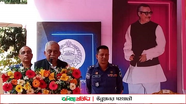 আগামী ১০ বছর পর দারিদ্রতা বলে কিছু থাকবে না : স্বরাষ্ট্রমন্ত্রী