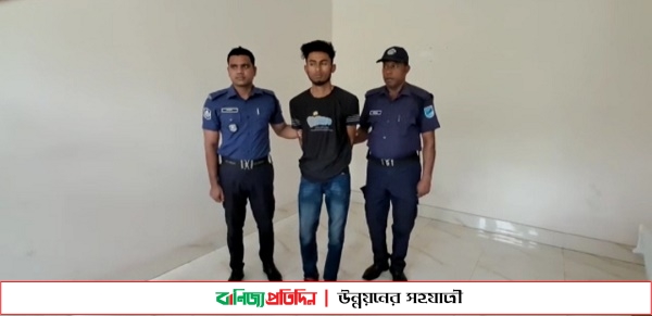 চালককে হত্যা করে রিক্সা ছিনতাইকারী ঘাতক কিশোর আটক