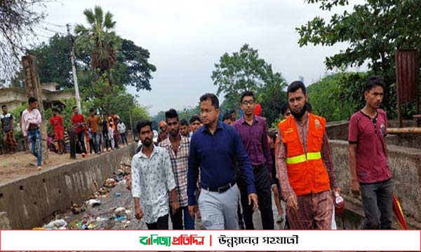 চট্টগ্রামে ঝুঁকিপূর্ণ পাহাড় থেকে ১শ পরিবারকে সরিয়ে নিল প্রশাসন