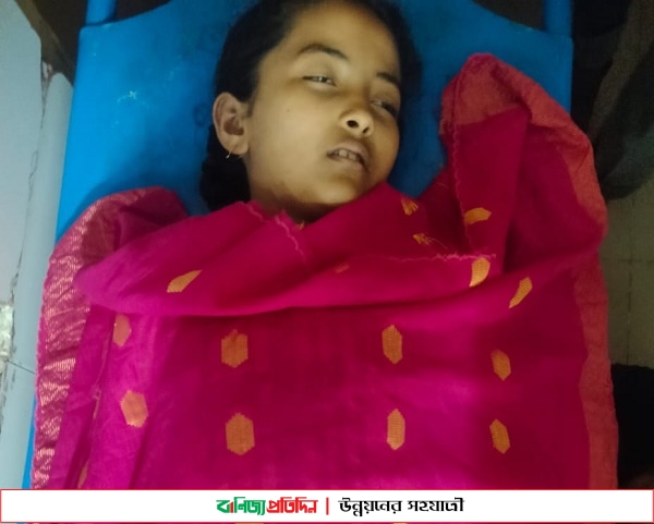 বঙ্গমাতা ফুটবল টুর্নামেন্ট খেলতে নেমে হিট স্ট্রোক, ছাত্রীর মৃত্যু