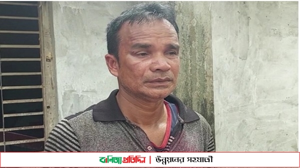 কলেজ ছাত্রীকে সিঁদুর পরাতে গিয়ে জনতার হাতে আটক