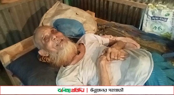 ঘর পেয়ে খুশিতে আত্মহারা প্রতিবন্ধী সোনাই শেখ