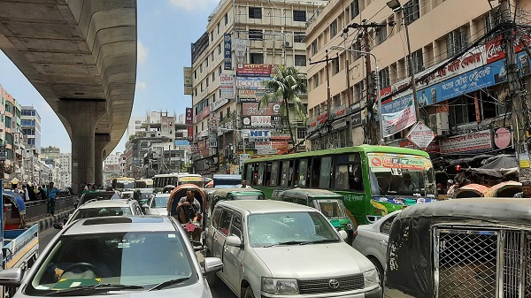 পদযাত্রা-শোভাযাত্রায় সড়কে দিনভর ভোগান্তি