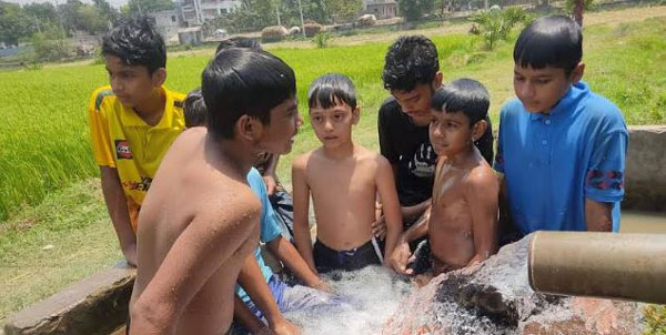 ফের তীব্র তাপদাহের কবলে চুয়াডাঙ্গা, তাপমাত্রা ৪১.৭ ডিগ্রি