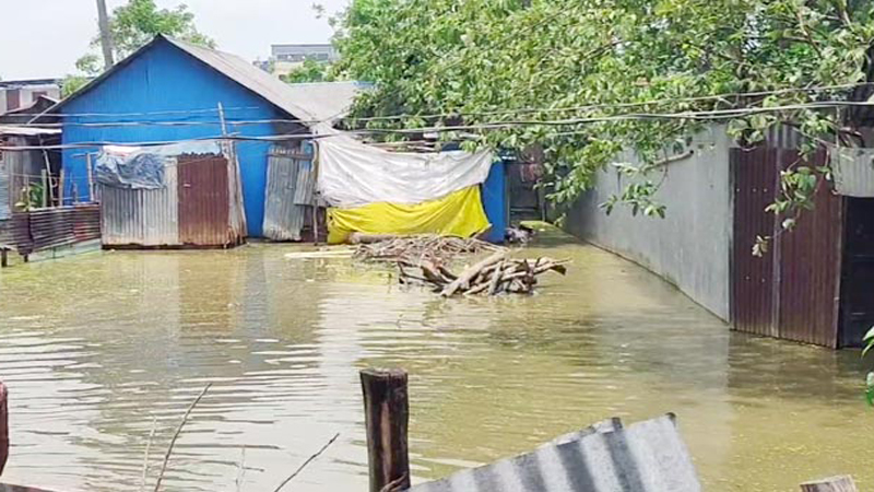 ঘূর্ণিঝড় রেমাল : মিরসরাইয়ে এখনো পানিবন্দি শতাধিক পরিবার