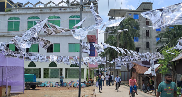 কাঞ্চন পৌরসভায় উদ্বেগ-উৎকণ্ঠায় চলছে নির্বাচনী প্রচারণা, শঙ্কিত ভোটাররা