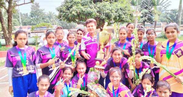 টাঙ্গাইলে অনিশ্চিতের পথে নারী ফুটবল প্রশিক্ষণ