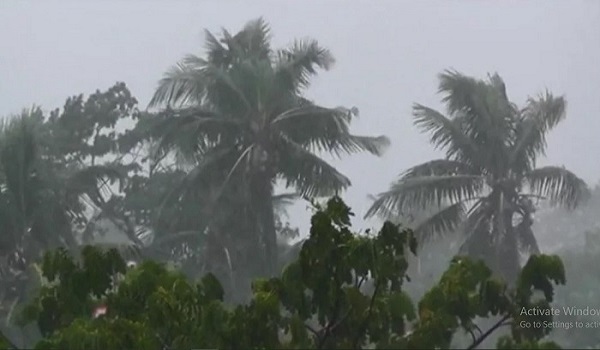 দেশের তিন বিভাগে ভারী বর্ষণের পূর্বাভাস