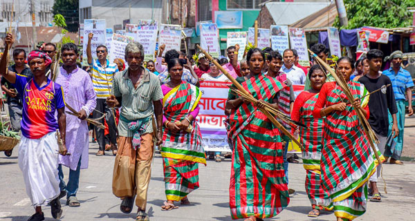 গাইবান্ধায় সাঁওতাল হত্যার বিচার চেয়ে আদিবাসীদের বিক্ষোভ সমাবেশ