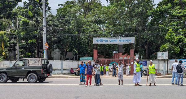 গাজীপুর জেলা কারাগারে বিক্ষোভ ও গোলাগুলি, আহত ১৬