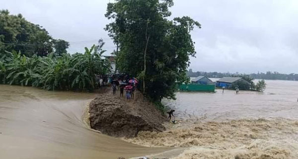 ফেনীর মহুরি নদীর আরও দুই স্থানে ভাঙ্গন