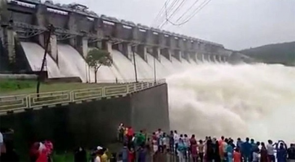 ফারাক্কার গেট খোলায় বন্যাঝুঁকিতে দেশের যেসব জেলা